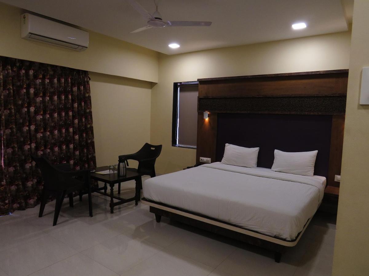 City Palace Resort Lonavala Exterior photo